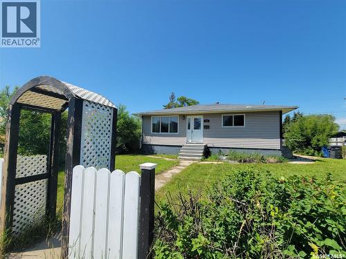 1191 110th STREET  North Battleford, SK S9A 2H5