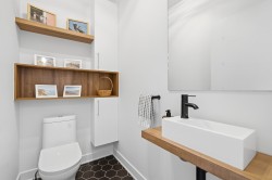 Powder room - 