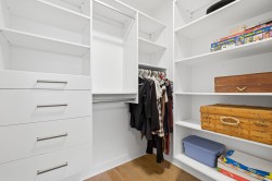 Closet - 