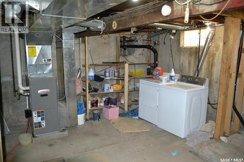 309 1St Avenue W, Kindersley, SK - Indoor