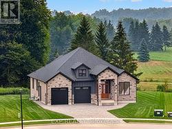 29 DEARING DRIVE Lambton Shores (Grand Bend), ON N0M 1T0
