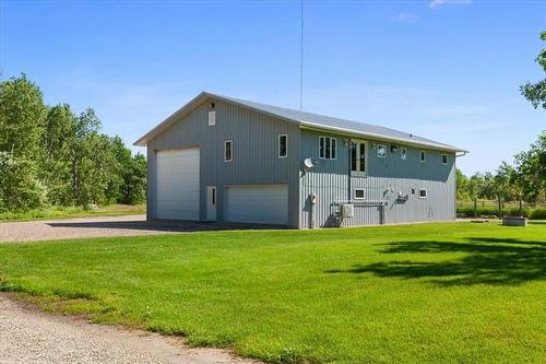 27119 36E Rd, Steinbach, MB - Outdoor