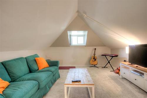366 Campbell St, Winnipeg, MB - Indoor