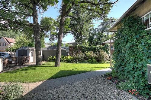 366 Campbell St, Winnipeg, MB - Outdoor