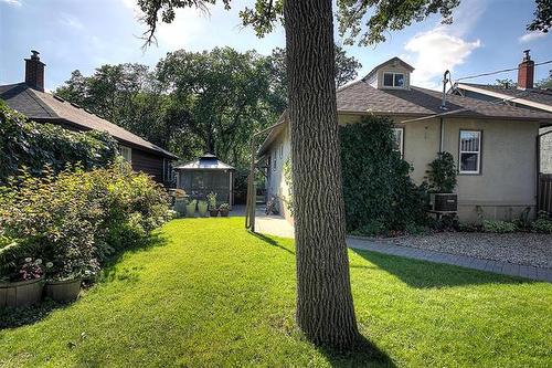 366 Campbell St, Winnipeg, MB - Outdoor