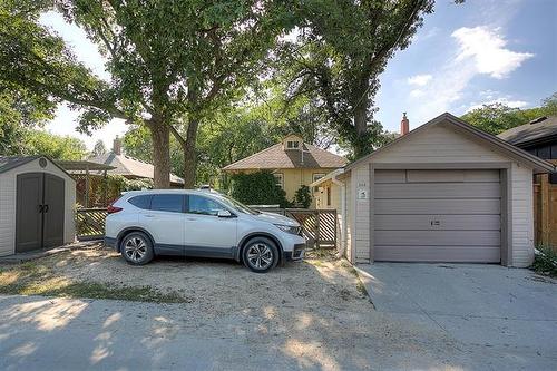 366 Campbell St, Winnipeg, MB - Outdoor