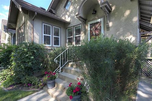 366 Campbell St, Winnipeg, MB - Outdoor