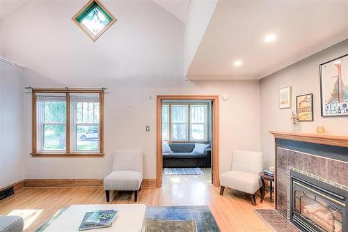 366 Campbell St, Winnipeg, MB - Indoor With Fireplace