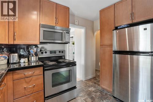 114 107Th Street W, Saskatoon, SK - Indoor Photo Showing Kitchen