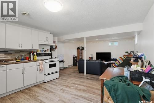 114 107Th Street W, Saskatoon, SK - Indoor Photo Showing Kitchen