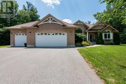 5 PINE HILL DRIVE  Springwater, ON L0L 2K0