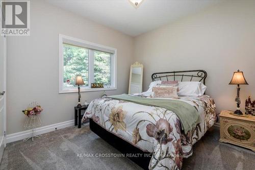 Bedroom 2 - 5 Pine Hill Drive, Springwater, ON - Indoor Photo Showing Bedroom