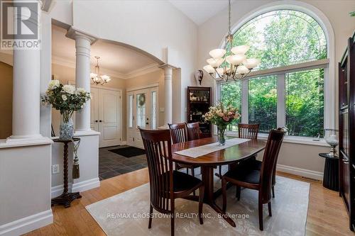 Diningroom - 5 Pine Hill Drive, Springwater, ON - Indoor Photo Showing Dining Room