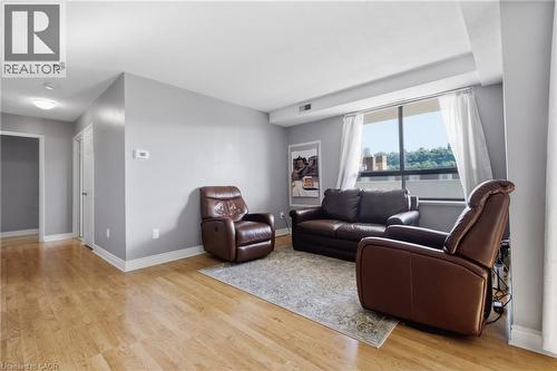 432 Main Street E Unit# 801, Hamilton, ON - Indoor Photo Showing Living Room