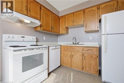432 Main Street E Unit# 801, Hamilton, ON - Indoor Photo Showing Kitchen