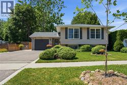 554 CHAMBERLAIN Road  Burlington, ON L7L 2V4