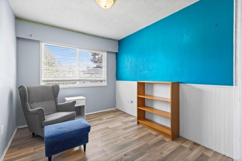 2054 Piercy Ave, Sidney, BC 