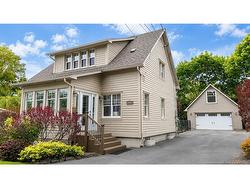 782 York ST  Fredericton, NB E3B 3R8