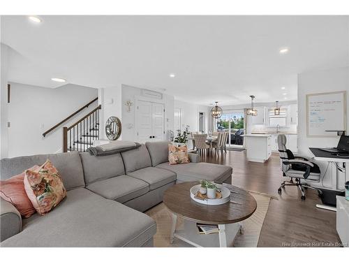 218 Falcon Dr, Moncton, NB 