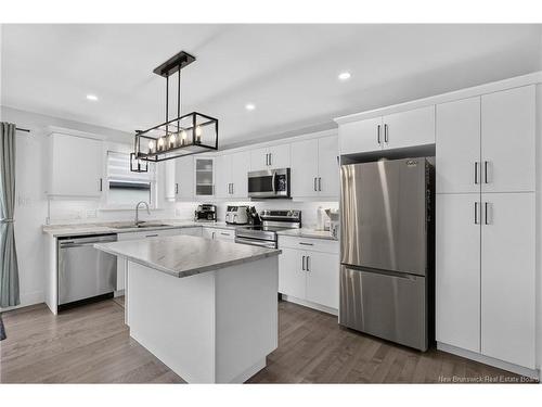 218 Falcon Dr, Moncton, NB 