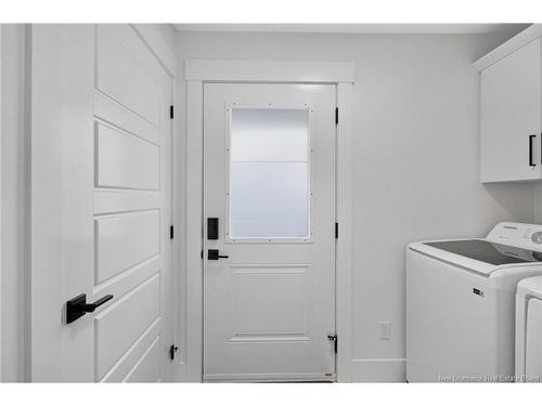 218 Falcon Dr, Moncton, NB 