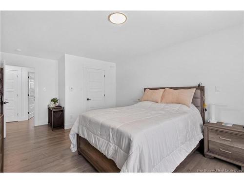 218 Falcon Dr, Moncton, NB 