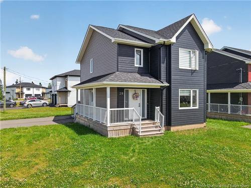 218 Falcon Dr, Moncton, NB 