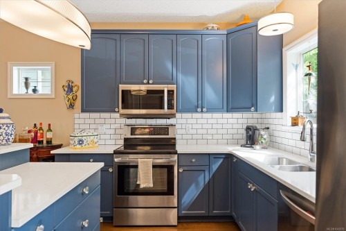 #105-2600 Peatt Rd, Langford, BC 