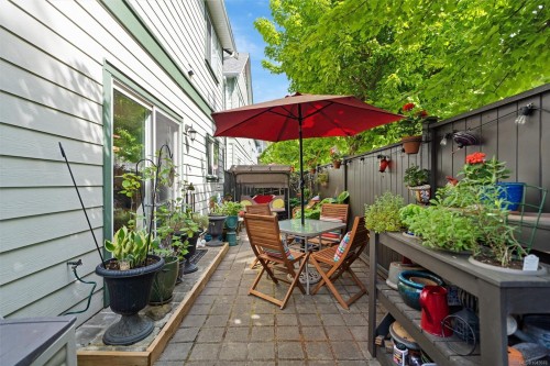 #105-2600 Peatt Rd, Langford, BC 