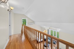 Mezzanine - 