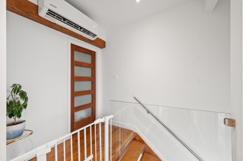Escalier - 31 Rue St-Stanislas, Sainte-Thérèse, QC - Indoor Photo Showing Other Room