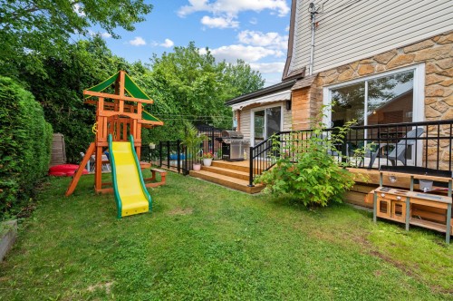 Cour - 31 Rue St-Stanislas, Sainte-Thérèse, QC - Outdoor With Exterior