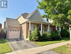 28 CLIVEDEN PLACE  Markham, ON L6C 2S4
