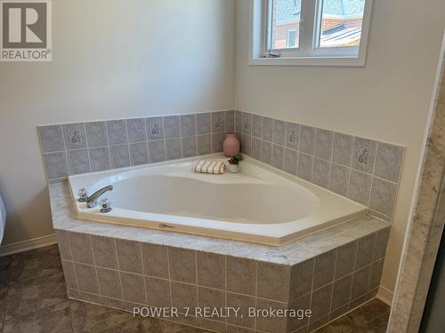 28 Cliveden Place, Markham, ON - Indoor Photo Showing Bathroom