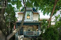 204 YARMOUTH ROAD  Toronto, ON M6G 1X4