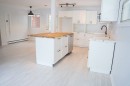 Kitchen - 16 Av. Glendale, Beaconsfield, QC  - Indoor Photo Showing Kitchen 