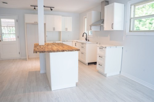 Kitchen - 16 Av. Glendale, Beaconsfield, QC - Indoor Photo Showing Kitchen