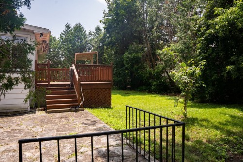 Courtyard - 16 Av. Glendale, Beaconsfield, QC - Outdoor