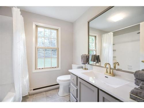 244 Model Farm Rd, Quispamsis, NB 