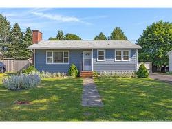 9 Hayward CRT  Saint John, NB E2K 2A4