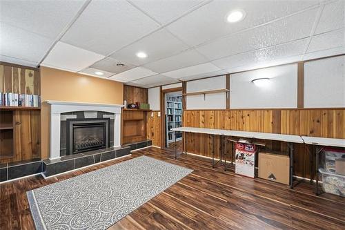 147 Talon Bay, Winnipeg, MB - Indoor With Fireplace