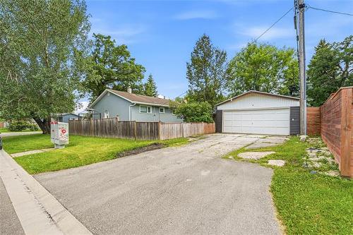 147 Talon Bay, Winnipeg, MB - Outdoor