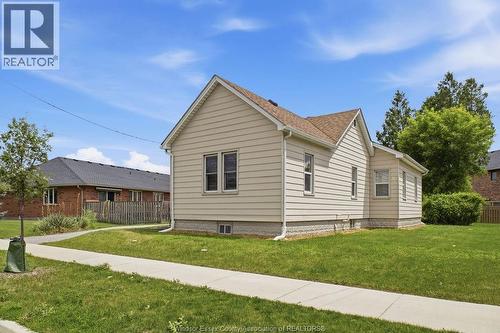 2265 Cabana, Windsor, ON - Outdoor