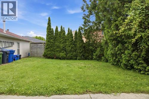 2265 Cabana, Windsor, ON - Outdoor