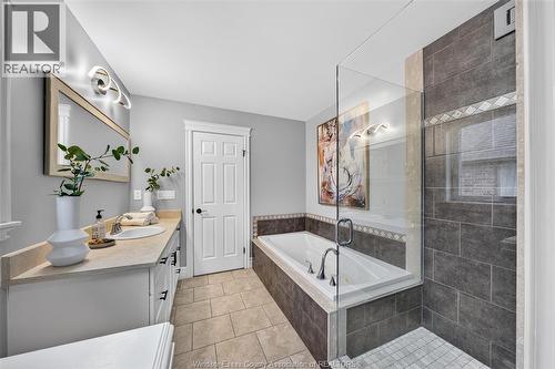 510 Huron, Lasalle, ON - Indoor Photo Showing Bathroom