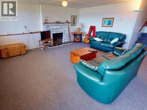 2246 Phillips Road, Powell River, BC - Indoor Photo Showing Living Room With Fireplace
