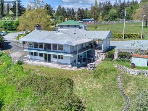 2246 Phillips Road, Powell River, BC - Outdoor With Deck Patio Veranda