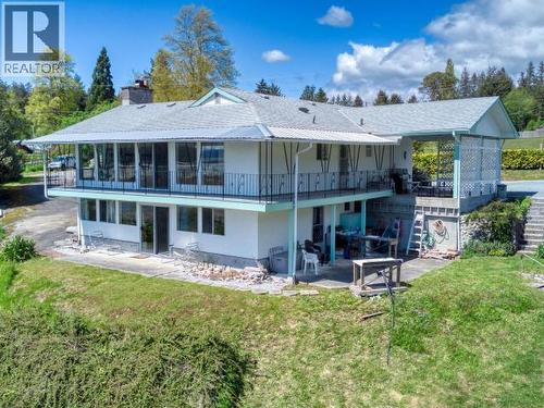 2246 Phillips Road, Powell River, BC - Outdoor With Deck Patio Veranda