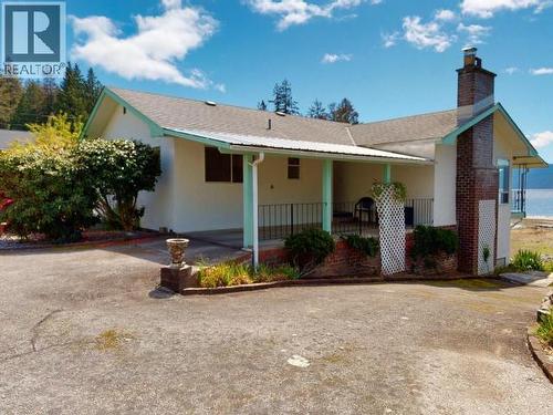 2246 Phillips Road, Powell River, BC - Outdoor