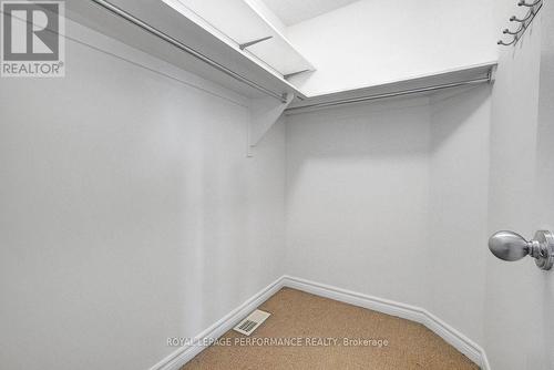171 Trail Side Circle, Ottawa, ON - Indoor With Storage